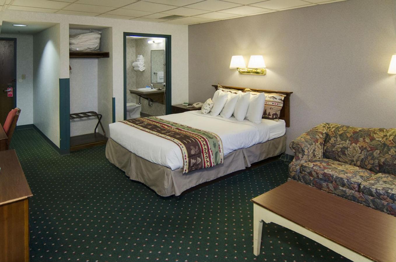 Potawatomi Inn & Cabins Ангола Номер фото