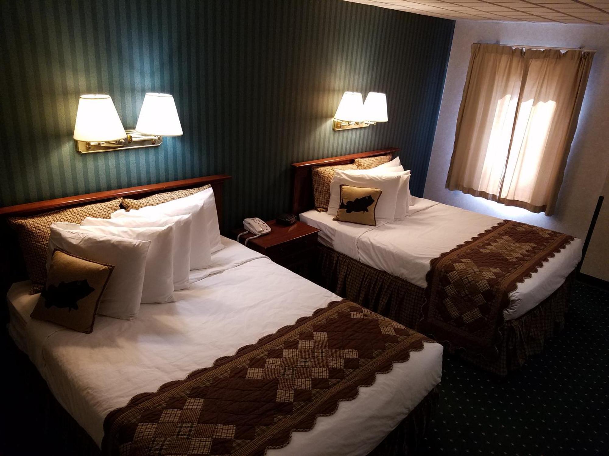 Potawatomi Inn & Cabins Ангола Номер фото