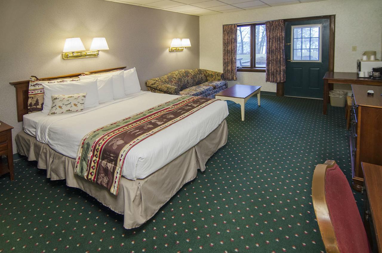Potawatomi Inn & Cabins Ангола Номер фото